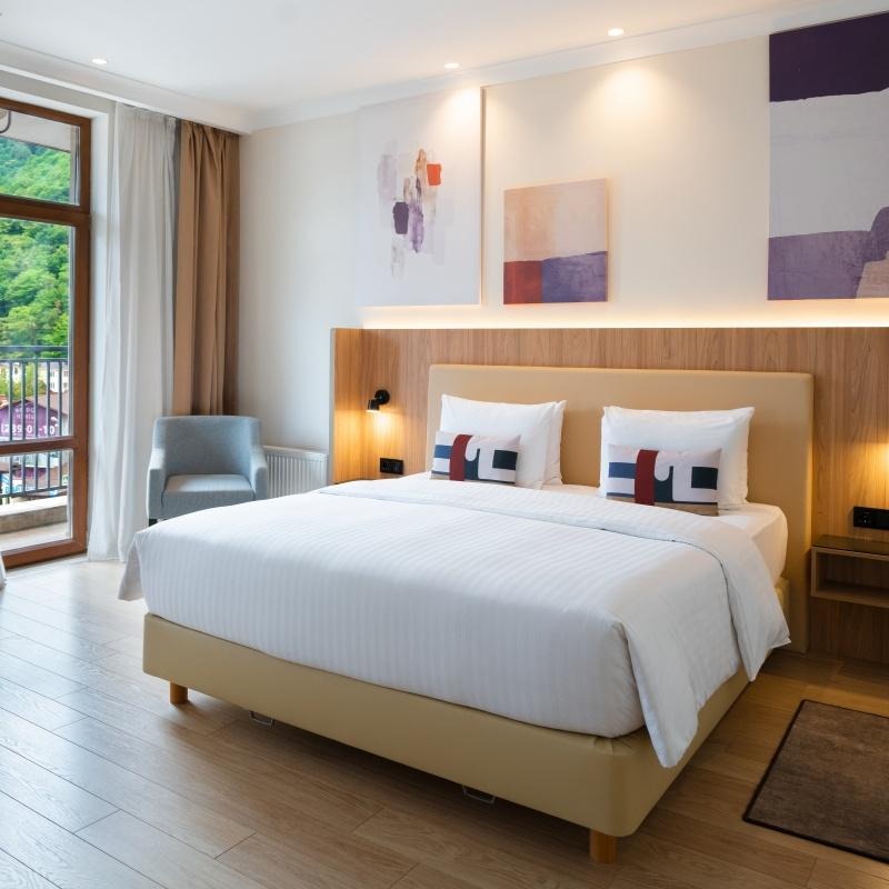 هتل کورت یارد بای مرریوت سوچی کراسنایا پولینا